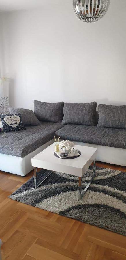 Apartman Aura Zagreb Exteriör bild